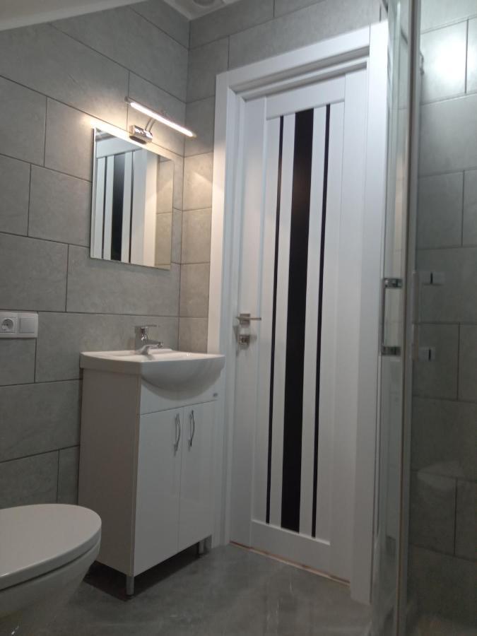 39 Apart Hotel Lviv Bagian luar foto